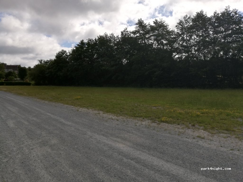 (23000) La Chapelle-Taillefert - 10 Rue du Pont Perdrix — foto 3