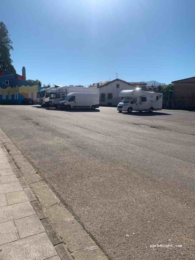 (39500) Cabezón de la Sal - 2 Paseo Ambrosio Calzada — foto 3