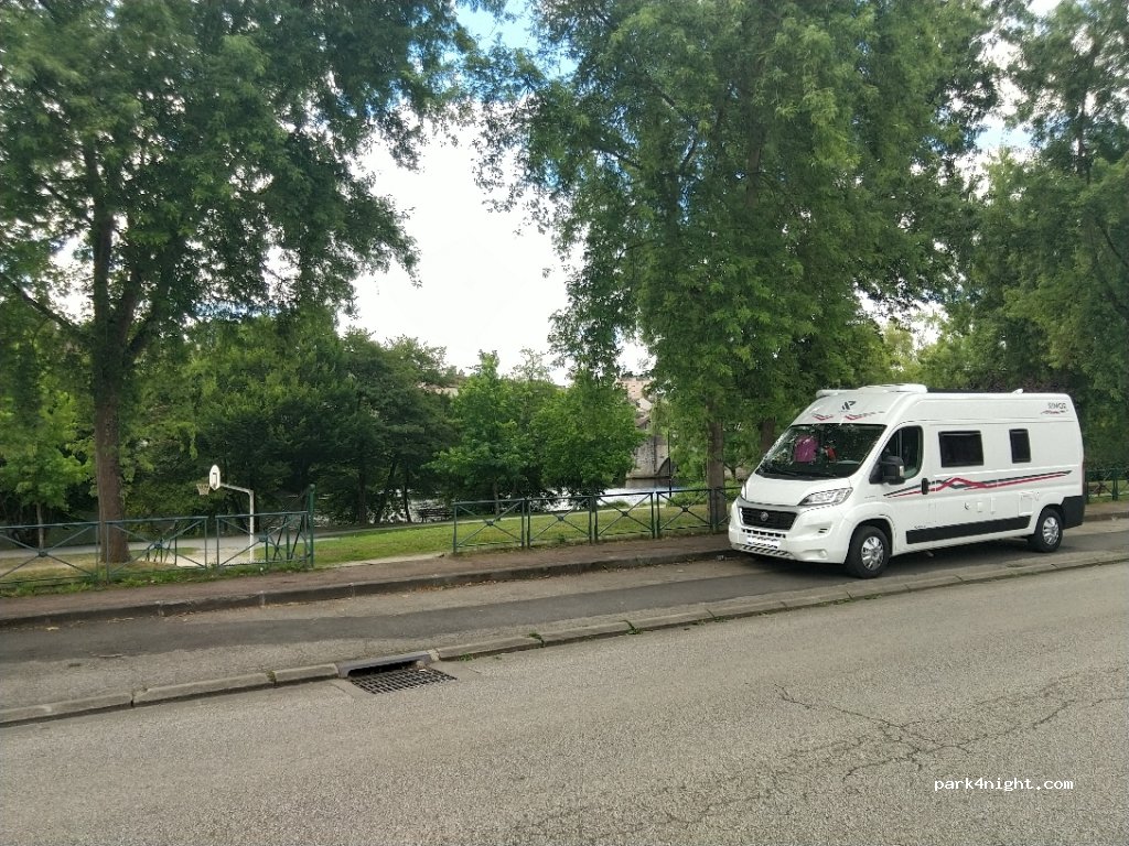 (87000) Limoges - 20 Rue du Port du Naveix — foto