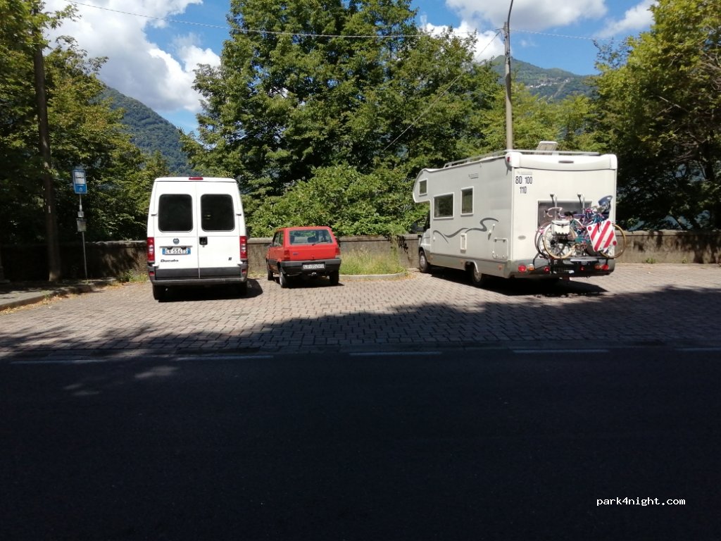 (22020) Nesso - Stada Provinciale 583 — foto 2