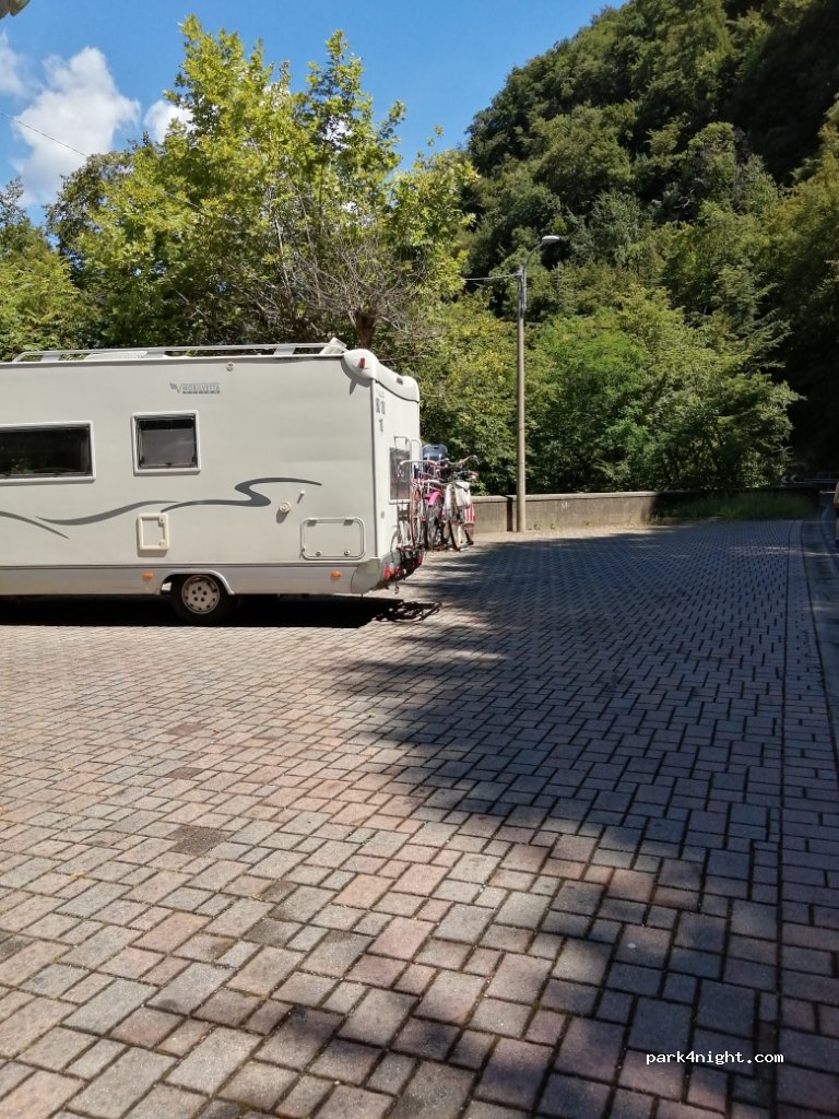 (22020) Nesso - Stada Provinciale 583 — foto 3