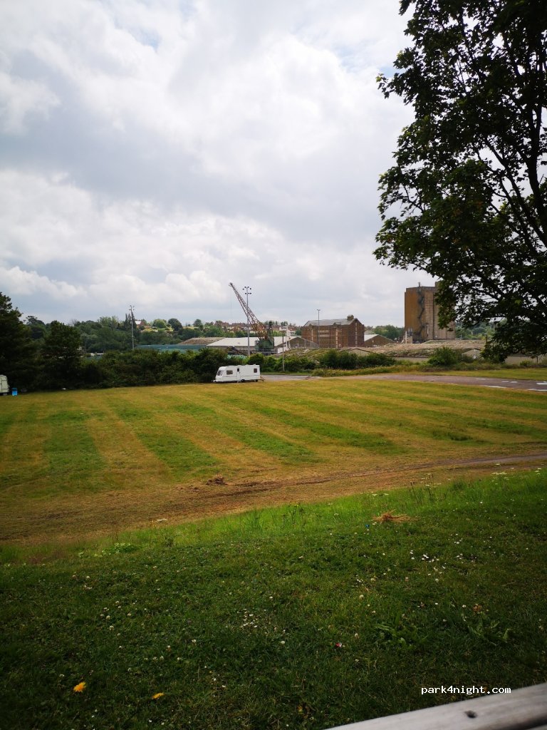 Sharpness Dockers Club — foto