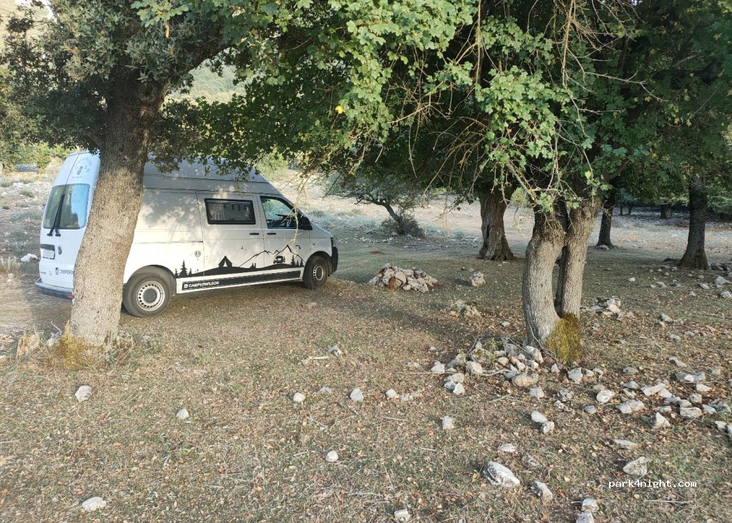 (90010) Isnello - Strada Provinciale 54 — foto 2