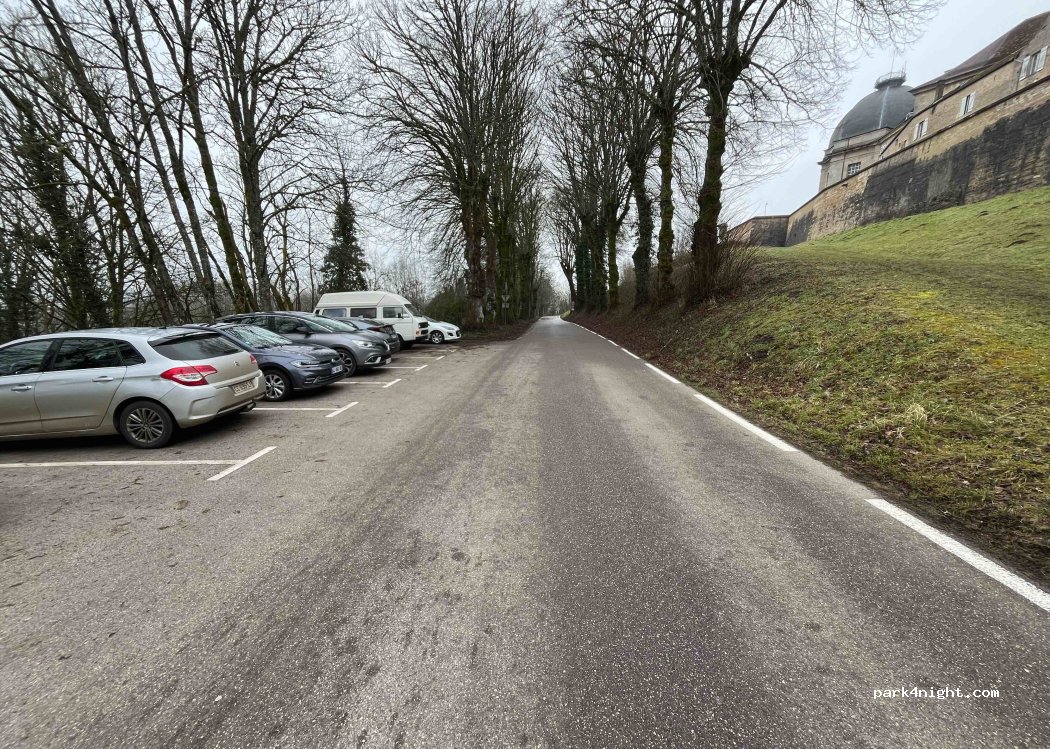 (52200) Langres - 9 Rue Tassel — foto 3