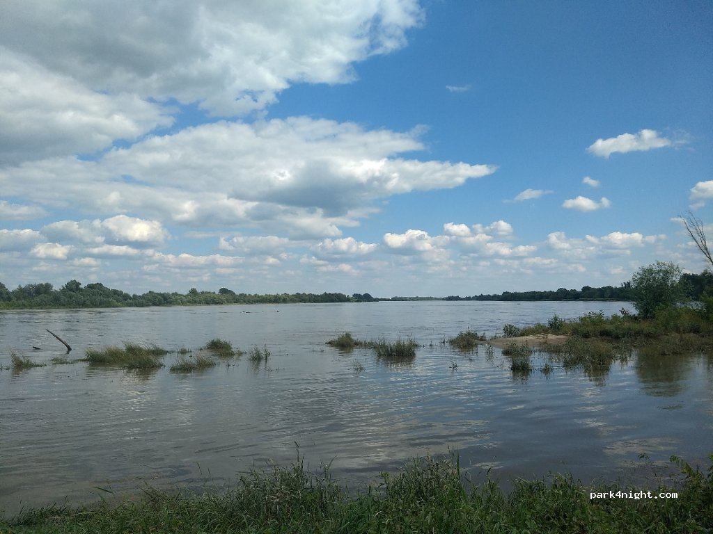 (05-530) Góra Kalwaria - Szlak Bursztynowy Greenways — foto
