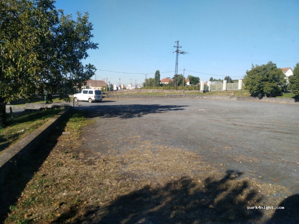 (8261) Badacsonytomaj - 179 Római Way — foto