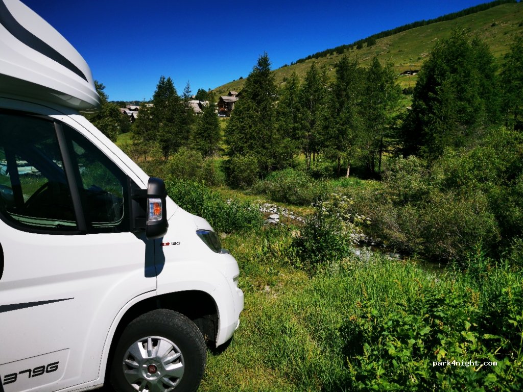 (05350) Molines-en-Queyras - D205 — foto