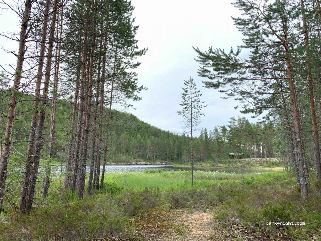 (820 50)  - 274-42 ORMSJÖVÄGEN — foto 2