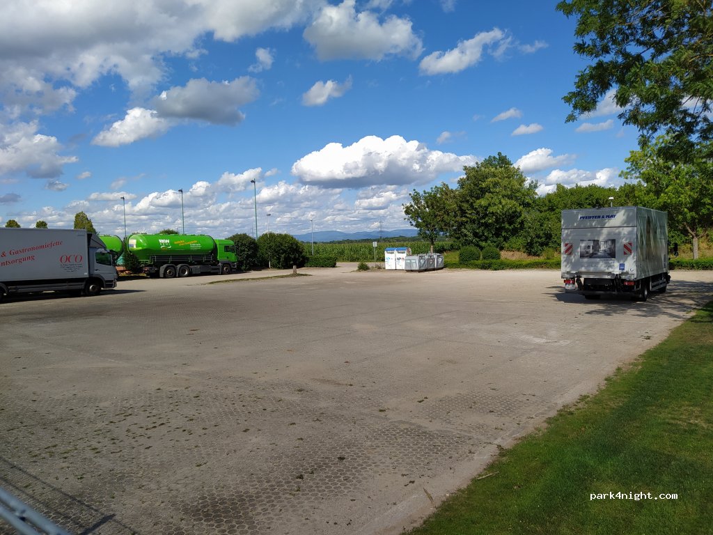 (77743) Neuried - 5 Otto-Hahn-Straße — foto