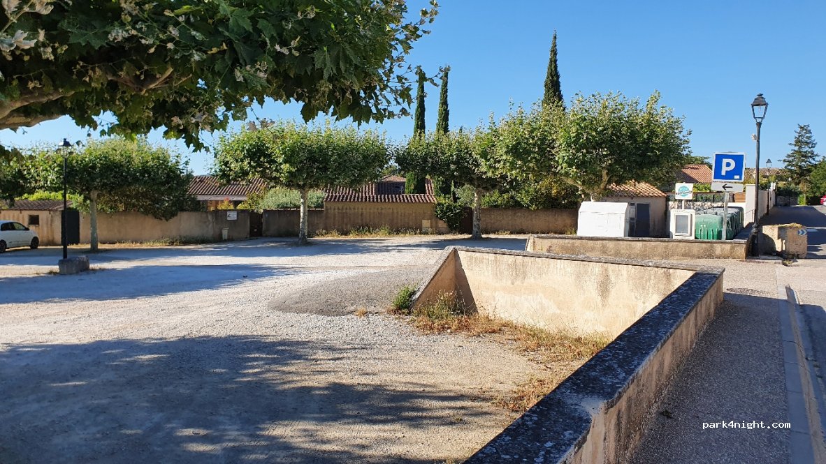 (84660) Maubec - 214 Rue de la Croix Blanche — foto