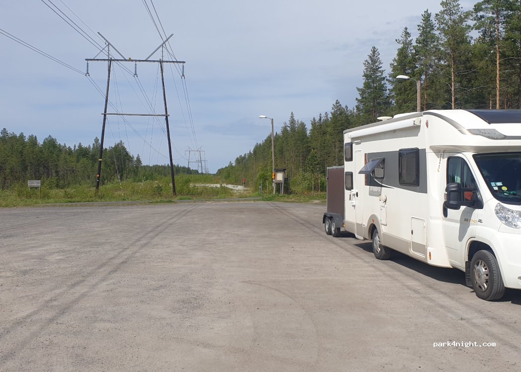 (90650) Oulu - 49 Kiekonmajantie — foto