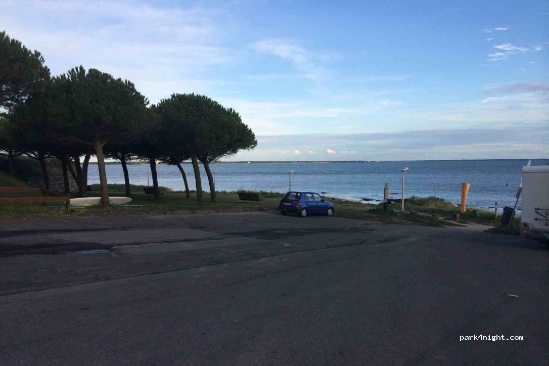 (44600) Saint-Nazaire - 3-9 Rue Ferdinand Buisson — foto 2