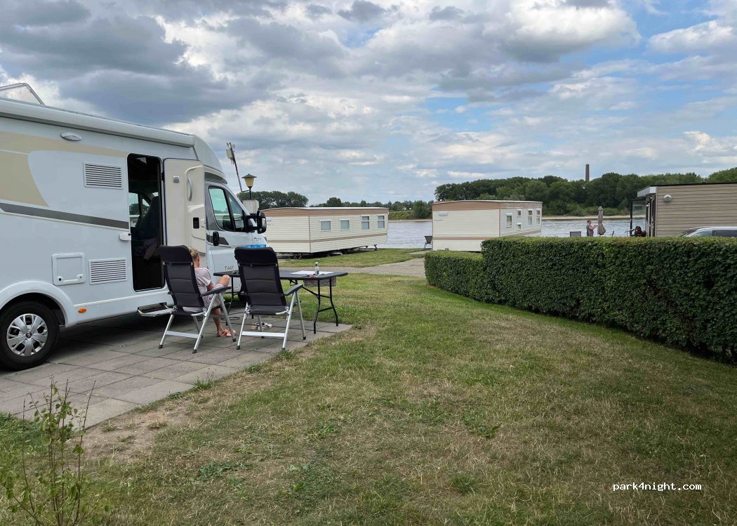 (6691 MB) Gendt - 23A Waaldijk — foto 4