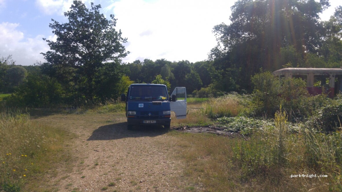 (27640) Breuilpont - Chemin des Fonceaux — foto