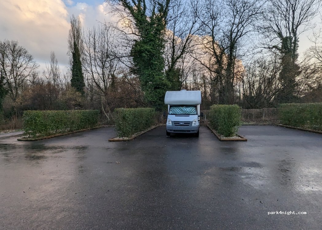 Aire de Saint-Vulbas — foto 2