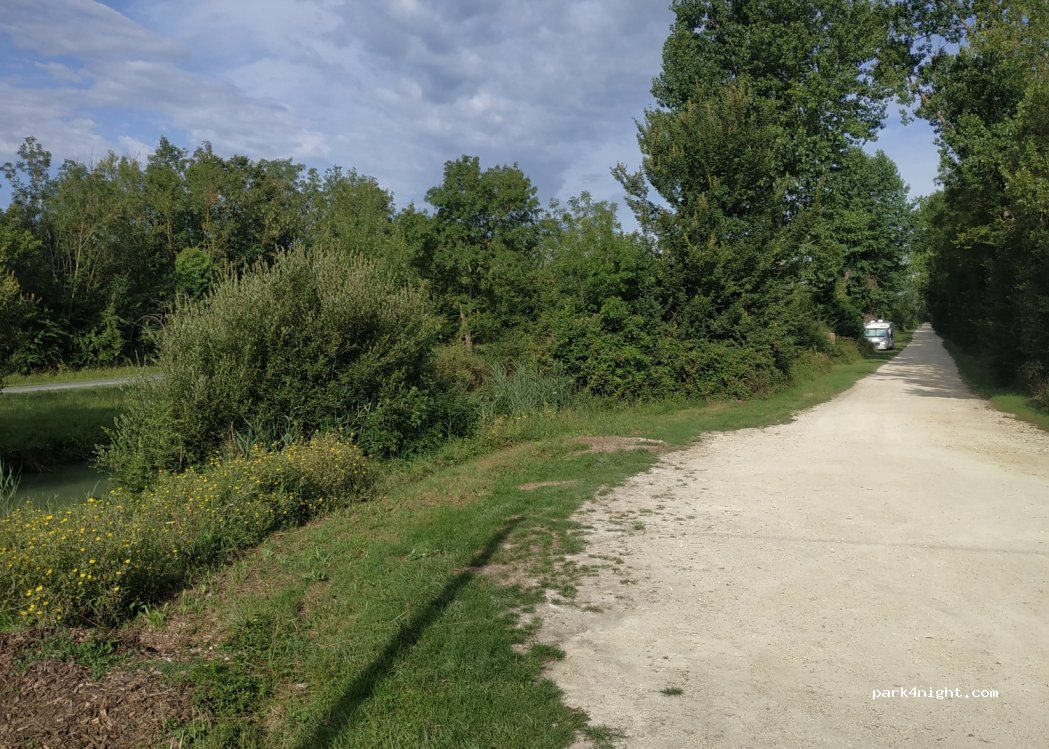 (17290) Ciré-d'Aunis - Unnamed Road — foto 2