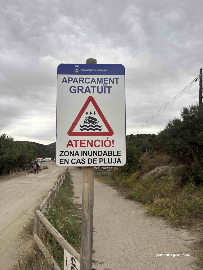 Pàrquing Portlligat — foto 4