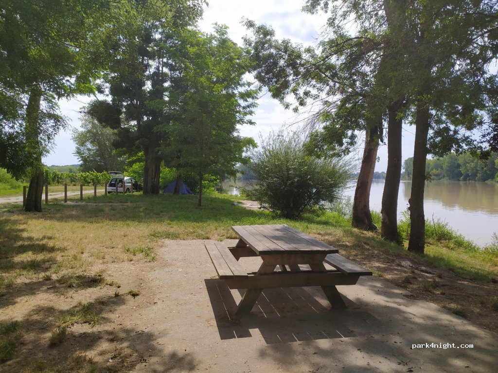 (33550) Lestiac-sur-Garonne - 86 Chemin de Charron — foto