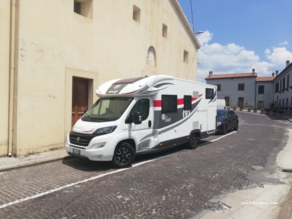 (85054) Muro Lucano - 95 Strada Provinciale 17 di Capodigiano — foto