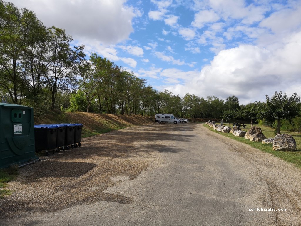 (82000) Montauban - 692 Chemin de Chambord — foto