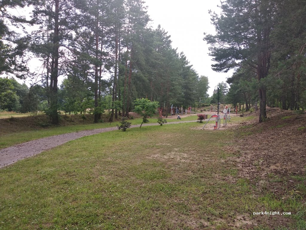 (22-234) Urszulin - 2 Szkolna — foto
