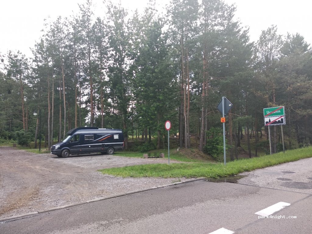 (22-234) Urszulin - 2 Szkolna — foto 2