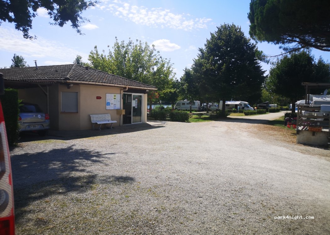 Camping Berges du Lot — foto 2