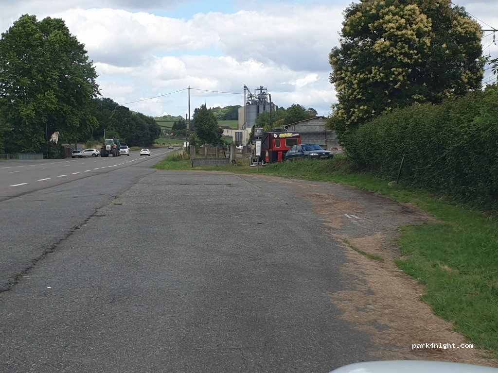 (64300) Baigts-de-Béarn - 102 Route Nationale 117 — foto