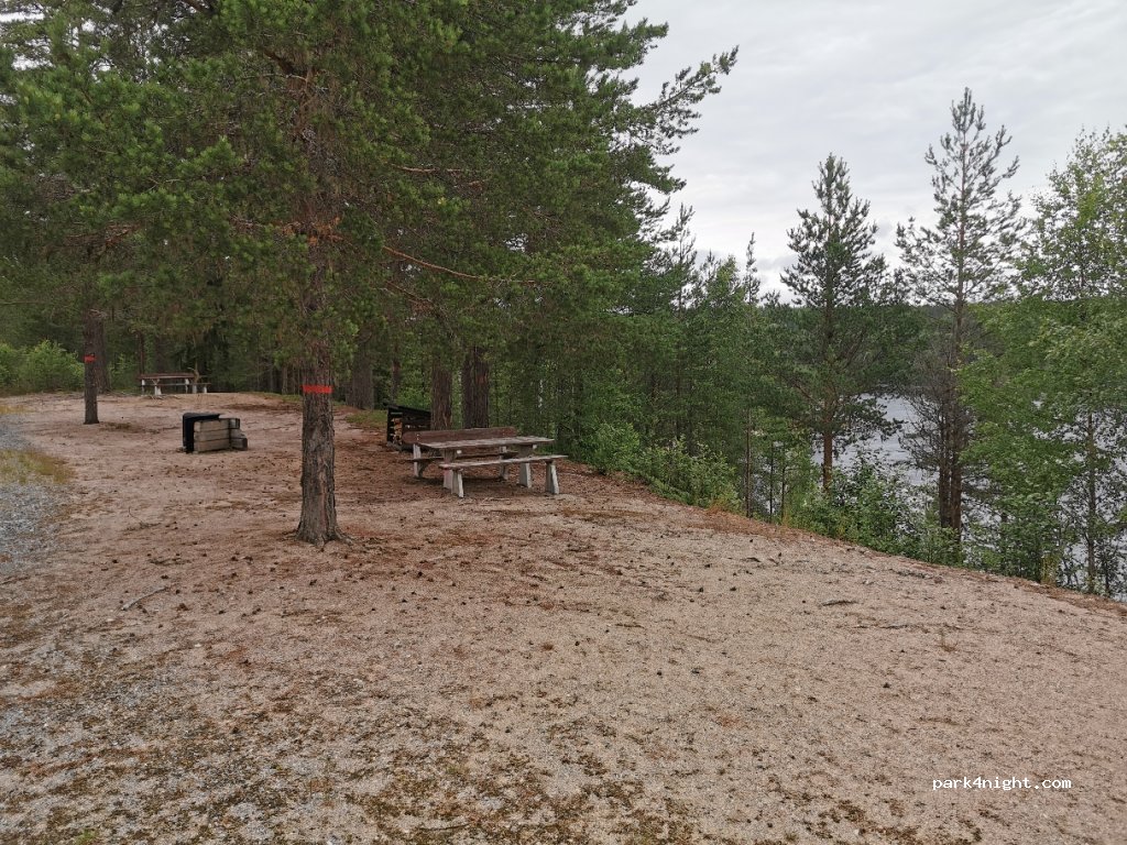 (820 41) Korskrogen - Unnamed Road — foto