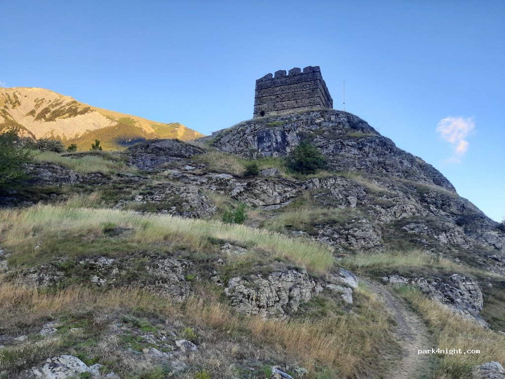 (73300) La Tour-en-Maurienne - D77 — foto 2
