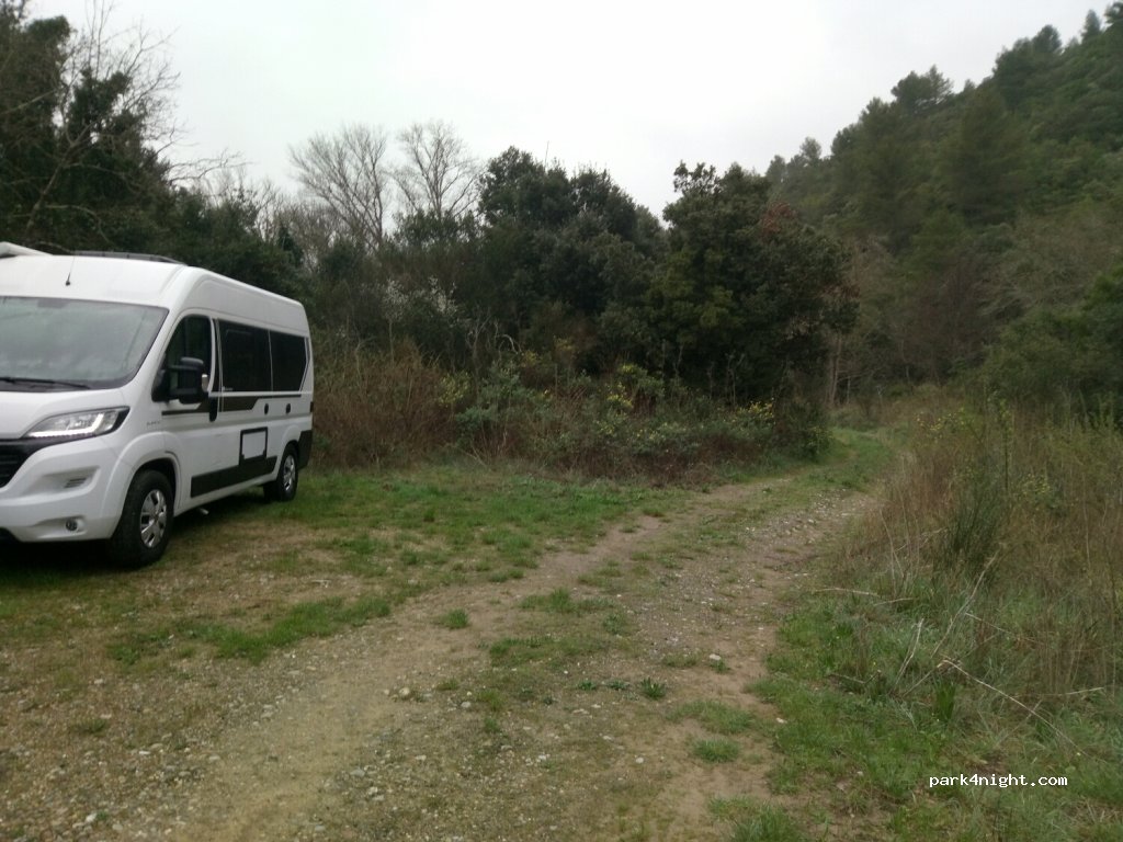 (11220) Saint-Martin-des-Puits - D212 — foto 2