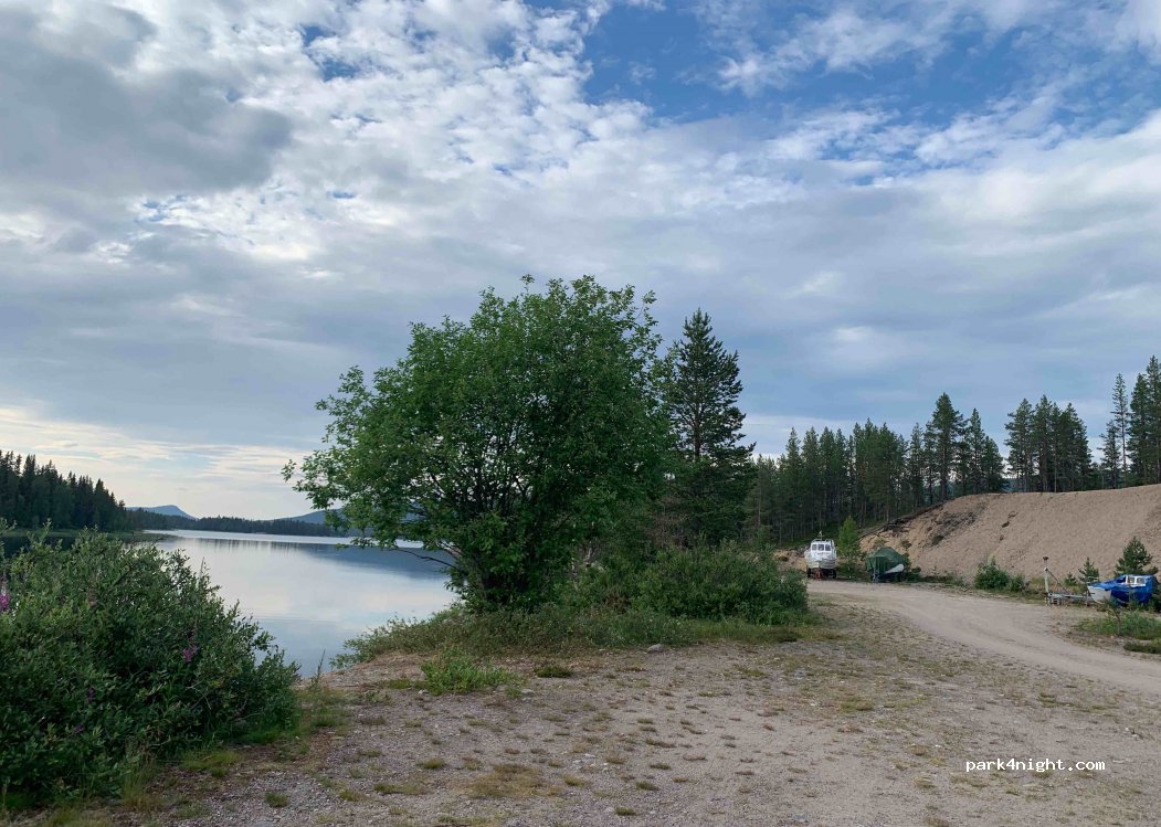 (933 99)  - Unnamed Road — foto
