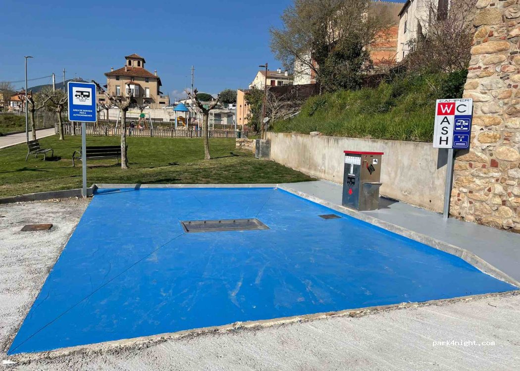 (17400) Breda - 4 Carrer Baixada Vent — foto