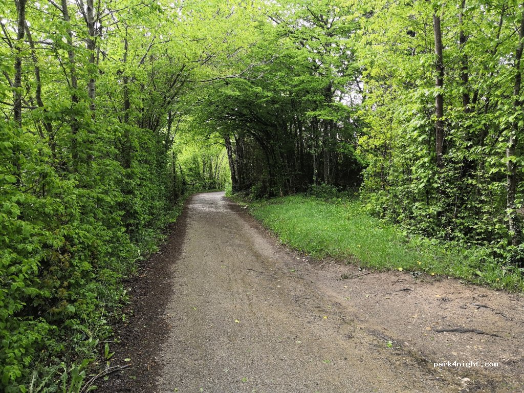 (73240) Saint-Genix-les-Villages - Unnamed Road — foto 4