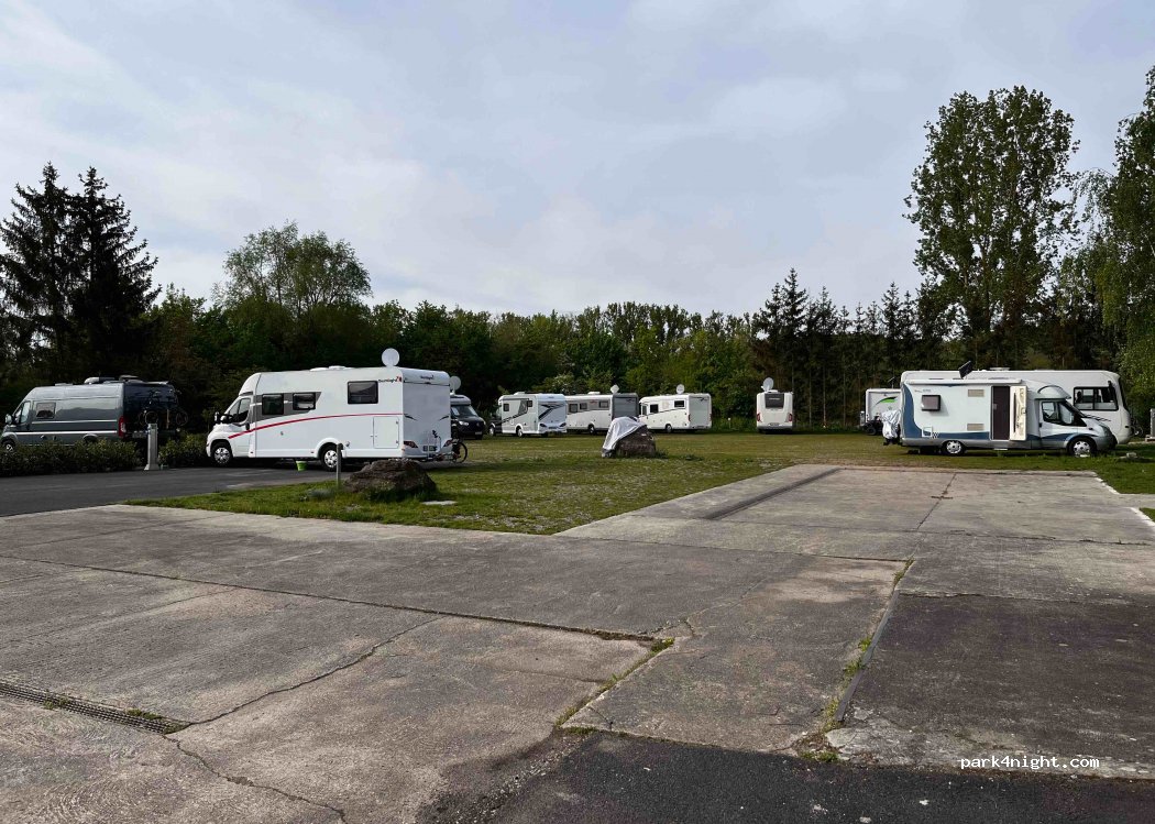 Wohnmobilstellplatz Gräfners Fuhrwerk — foto 2
