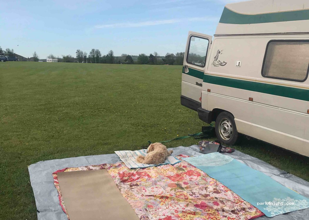 Dinham Farm Caravan & Camping Park — foto