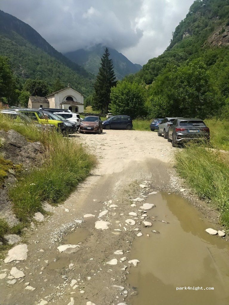 (10080) Traversella - Unnamed Road — foto 2