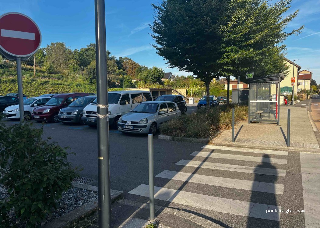 (74500) Lugrin - 94 Route nationale — foto 2