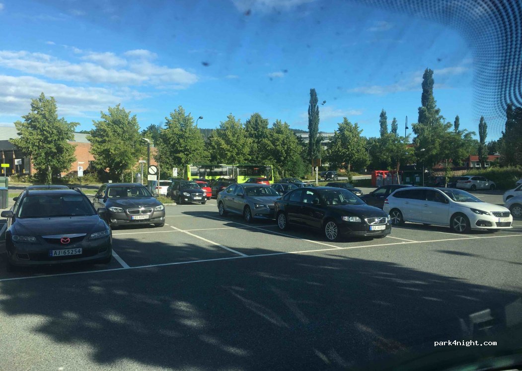 (1383) Asker - 9 Hagaløkkveien — foto