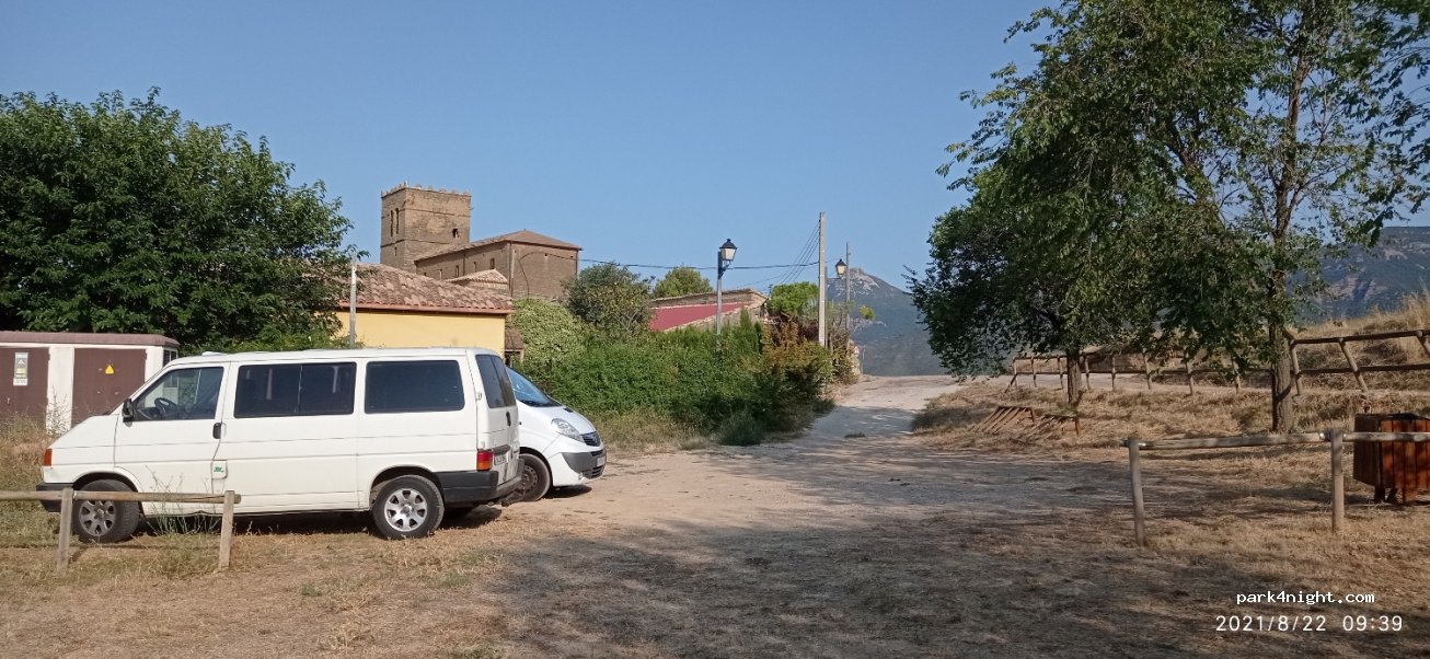 (22150) Nueno - 8 Carretera Apiés — foto 3