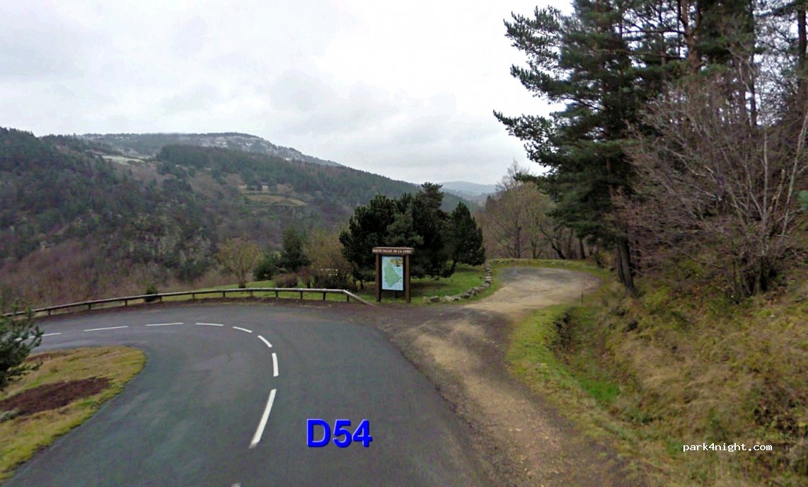(43490) Arlempdes - Le Bourg — foto