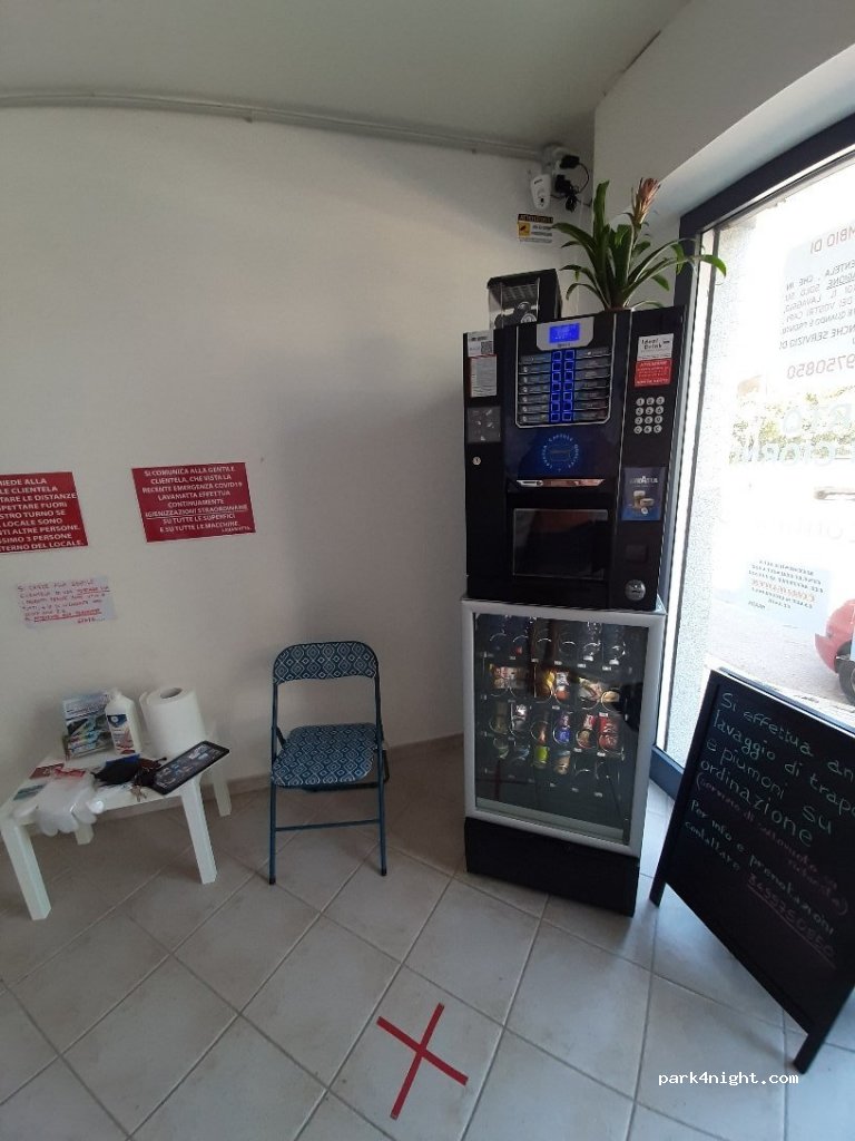 (07046) Porto Torres - 49 Viale Emilio Lussu — foto 4