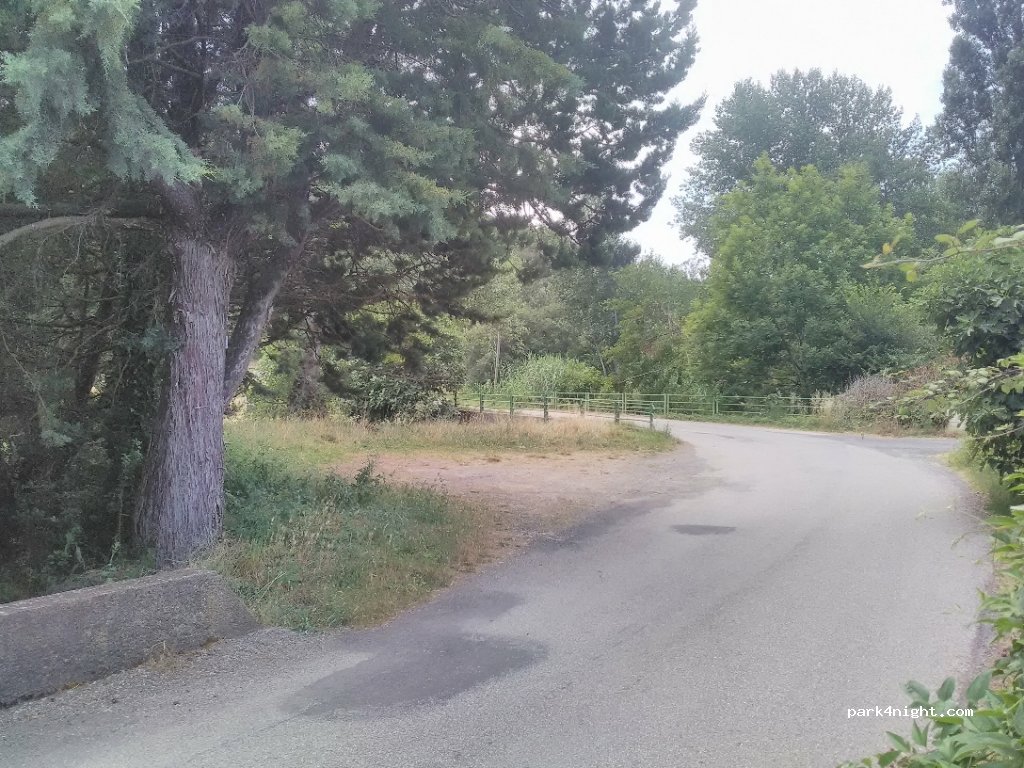 (11500) Quillan - 758 Route de Laval — foto