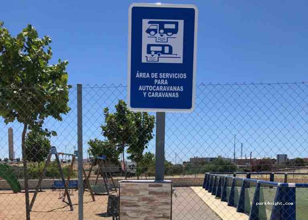(06498) Lobón - 37 Avenida Adolfo Suárez — foto