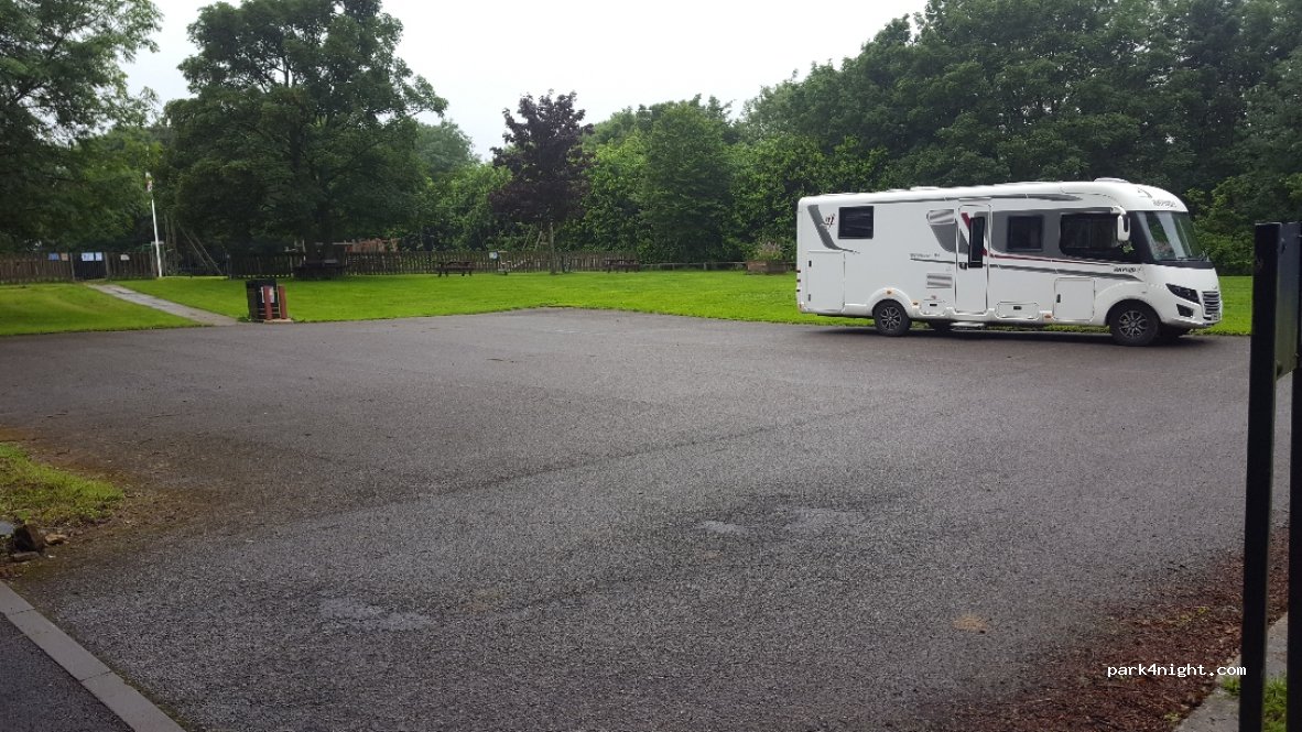 (S36 8YQ) Oxspring - 1 Sheffield Road — foto