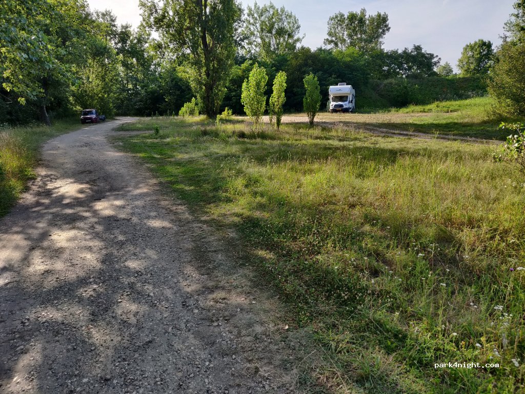 (3433) Nyékládháza - 12 Fenyő utca — foto
