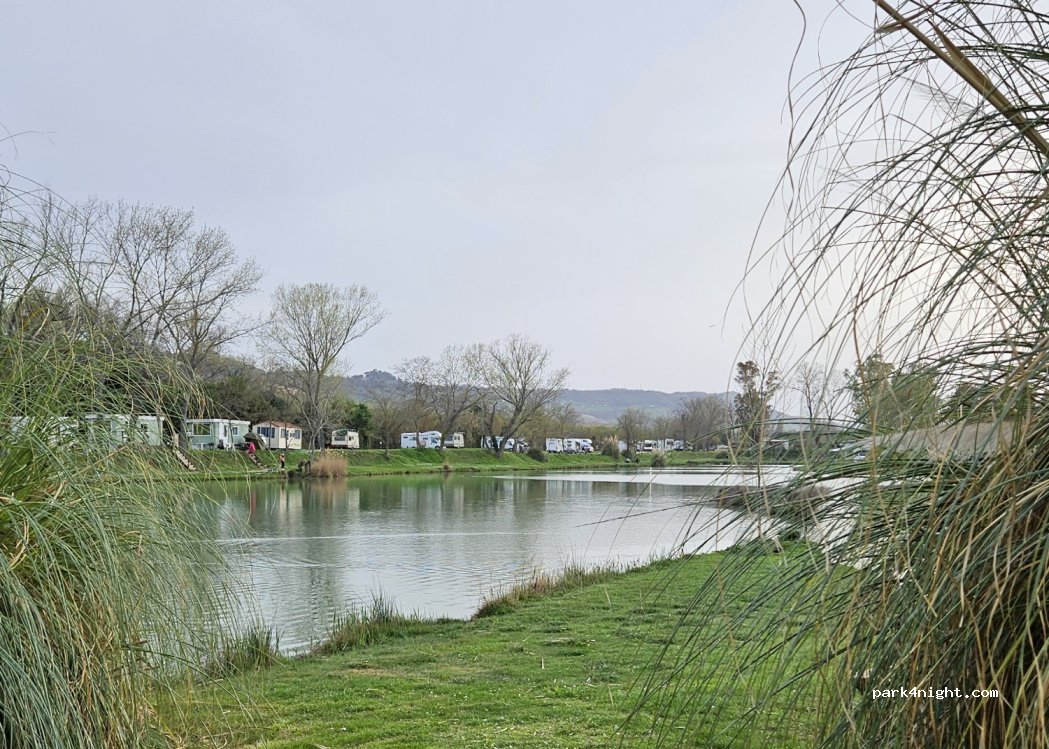 Camping Area Camper Lago Azzurro — foto 4