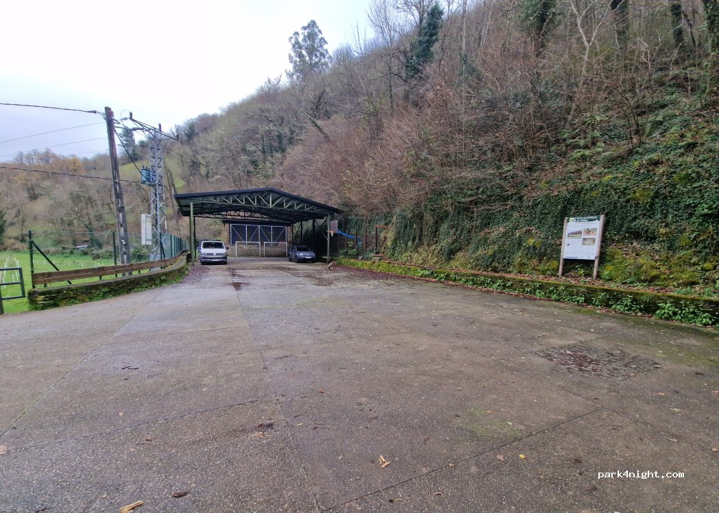 (33811) Cangas del Narcea - 27 Moal — foto 3