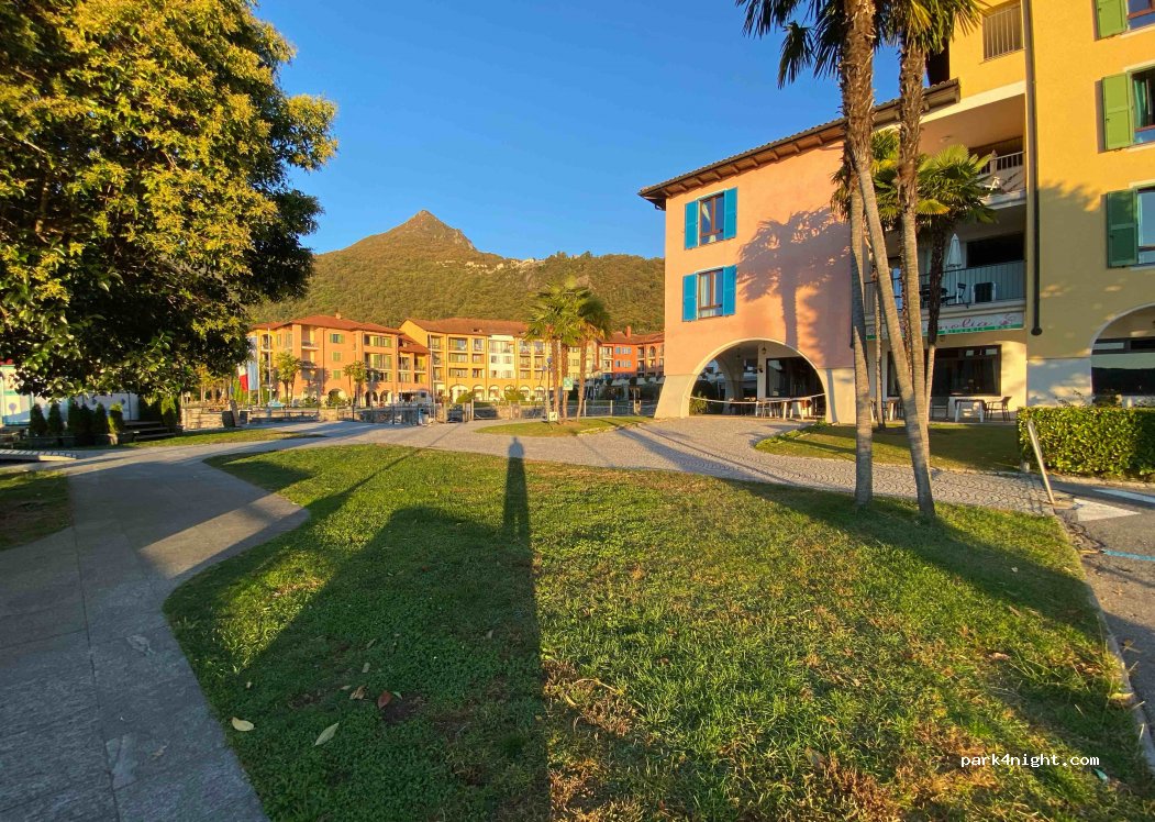 (28821) Cannero Riviera - 15 Viale delle Magnolie — foto