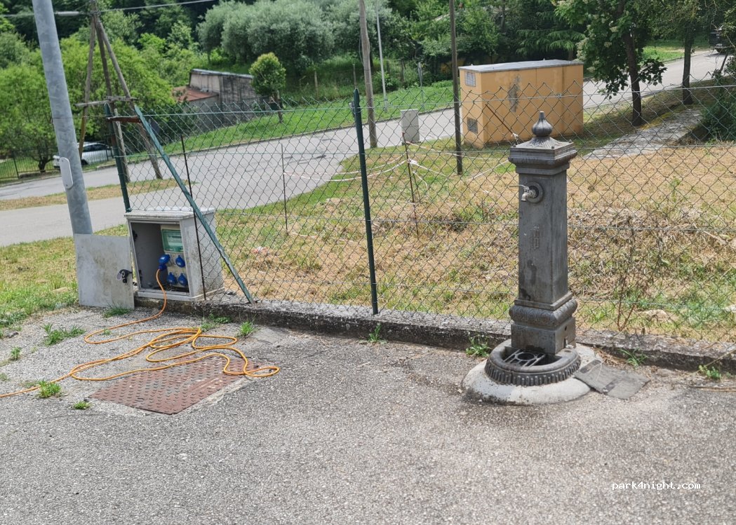 (64049) Tossicia - 11 Piazza Gabriele D'Annunzio — foto 4